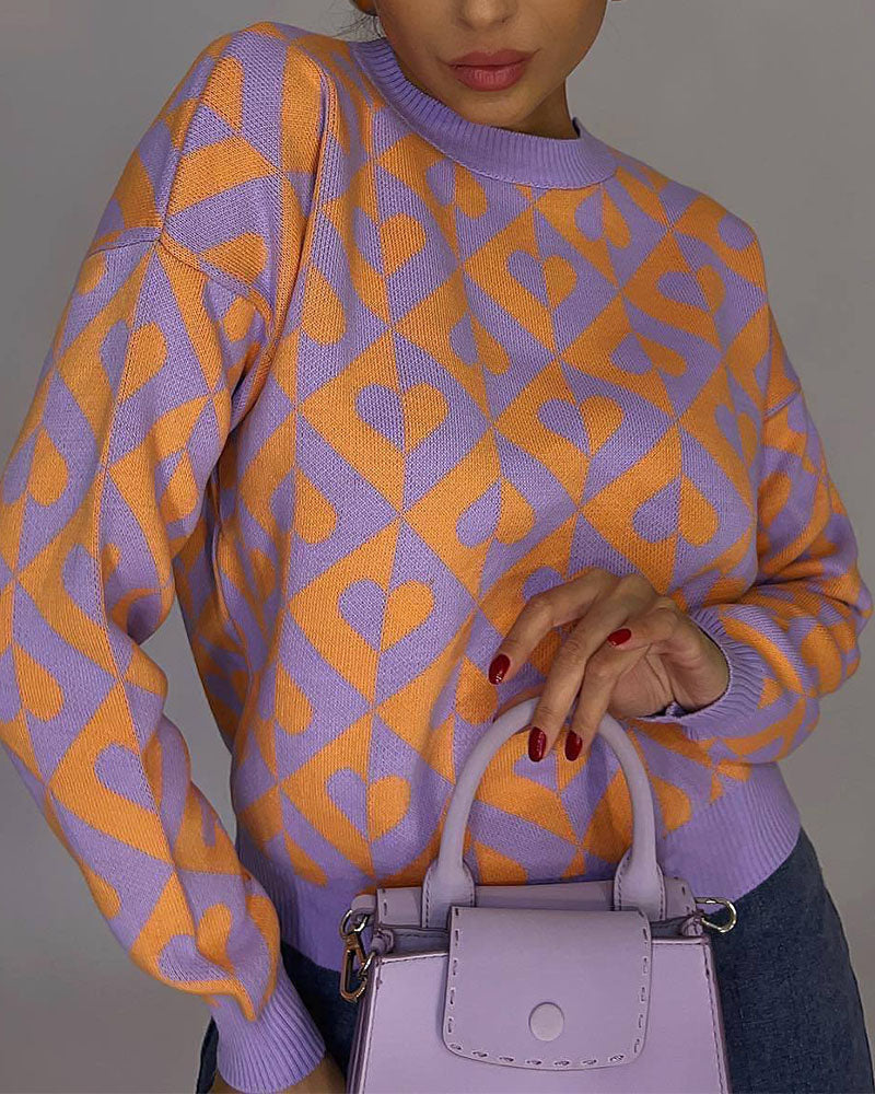 Grafisches Herzmuster für charmante Outfits | Feminin und verspielt | Bequemes Strickmaterial