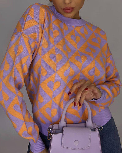 Grafisches Herzmuster für charmante Outfits | Feminin und verspielt | Bequemes Strickmaterial