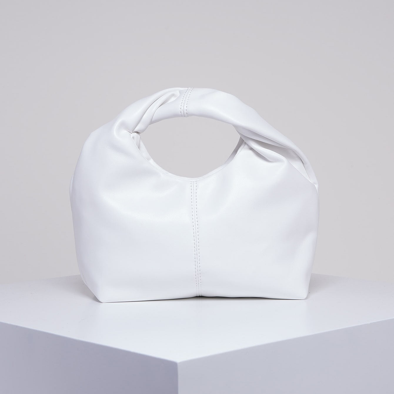 Theodora - Tragbare Schultertasche, Unterarmtasche