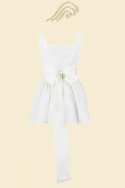 Träger-Minikleid | Quadratischer Ausschnitt & Rückenschleife | Feminine Leichtigkeit