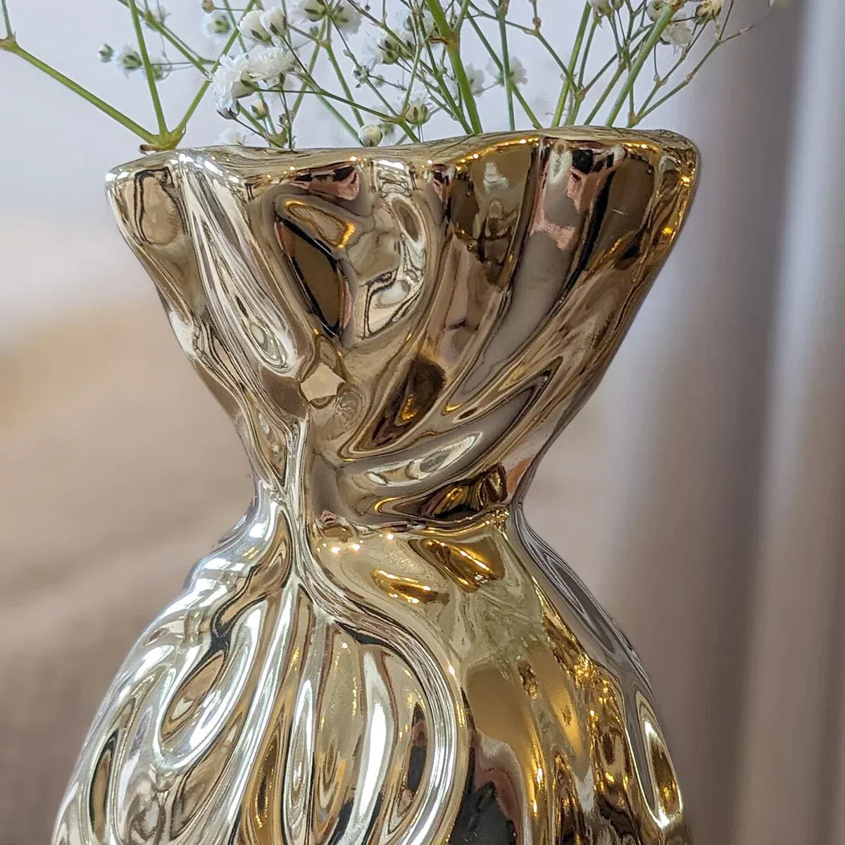 Gildora - Goldene Vasen für moderne Räume