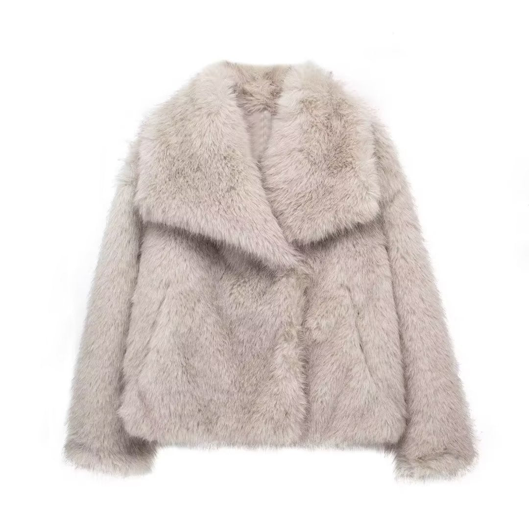 Mila | Luxuriöser Faux Fur Mantel für stilvolle Wintertage
