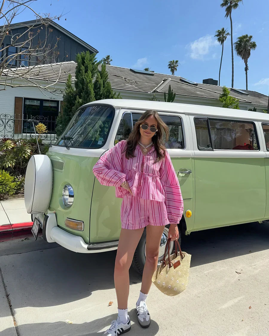 Damen Sommer-Zweiteiler – Gestreifte Bluse & Shorts – Lässiger Schnitt