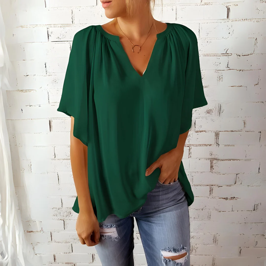 Andrea - Elegante Bluse mit V-Ausschnitt und kurzen Ärmeln - zeitloser Stil und Komfort