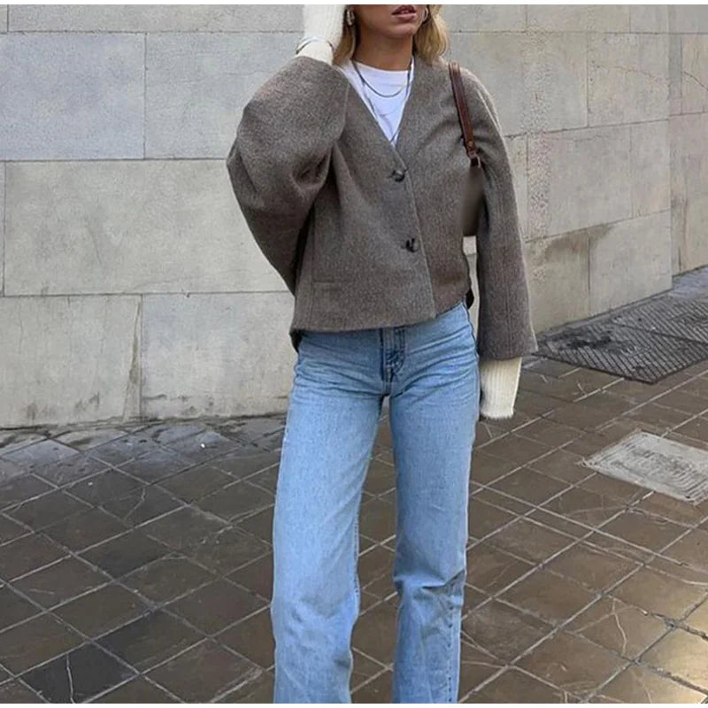 Kurzmantel mit V-Ausschnitt | Eleganz trifft auf Moderne | Vielseitiger Chic