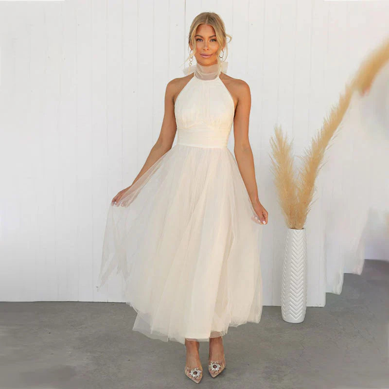 Criselda - Trendiges Neckholder Midi Outfit