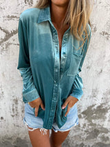 Trendy Samtbluse mit langen Ärmeln - Clara in Hellblau