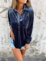 Trendy Samtbluse mit langen Ärmeln - Clara in Blau