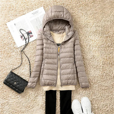 Klassischer ultraleichter, verpackbarer Daunenmantel - Malea